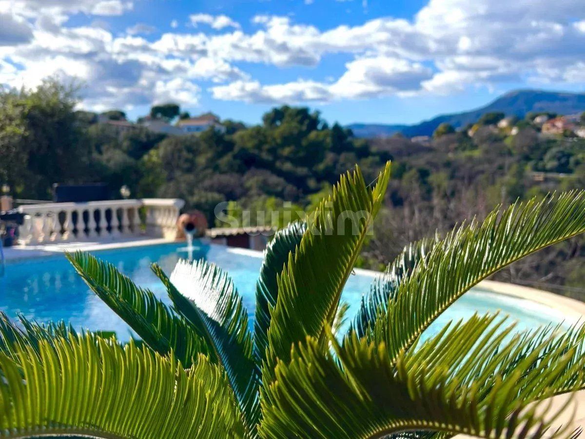 maison 8 Pièces en vente sur Saint-Paul-de-Vence (06570)