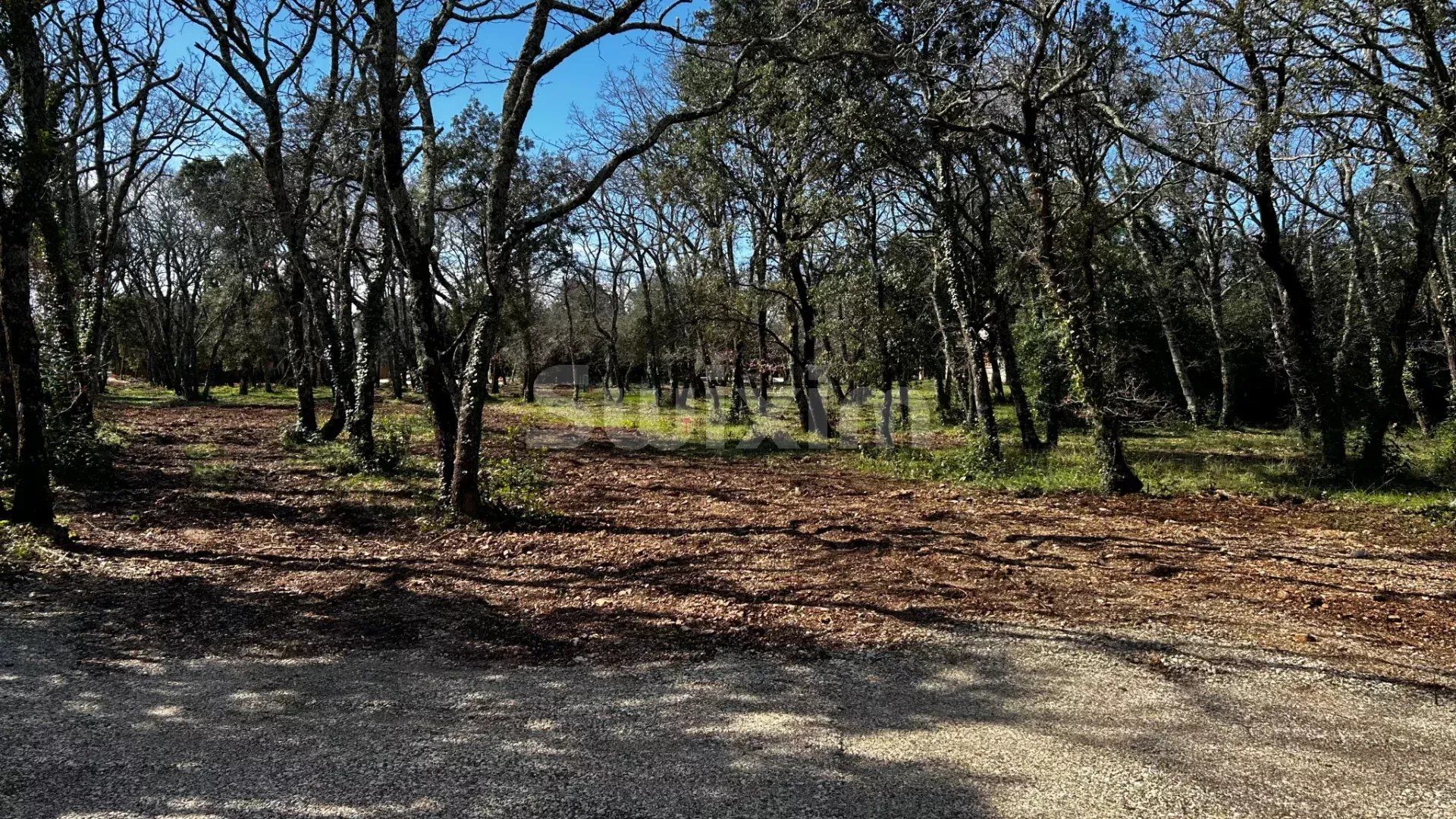 land for sale on Saint-Siffret (30700)