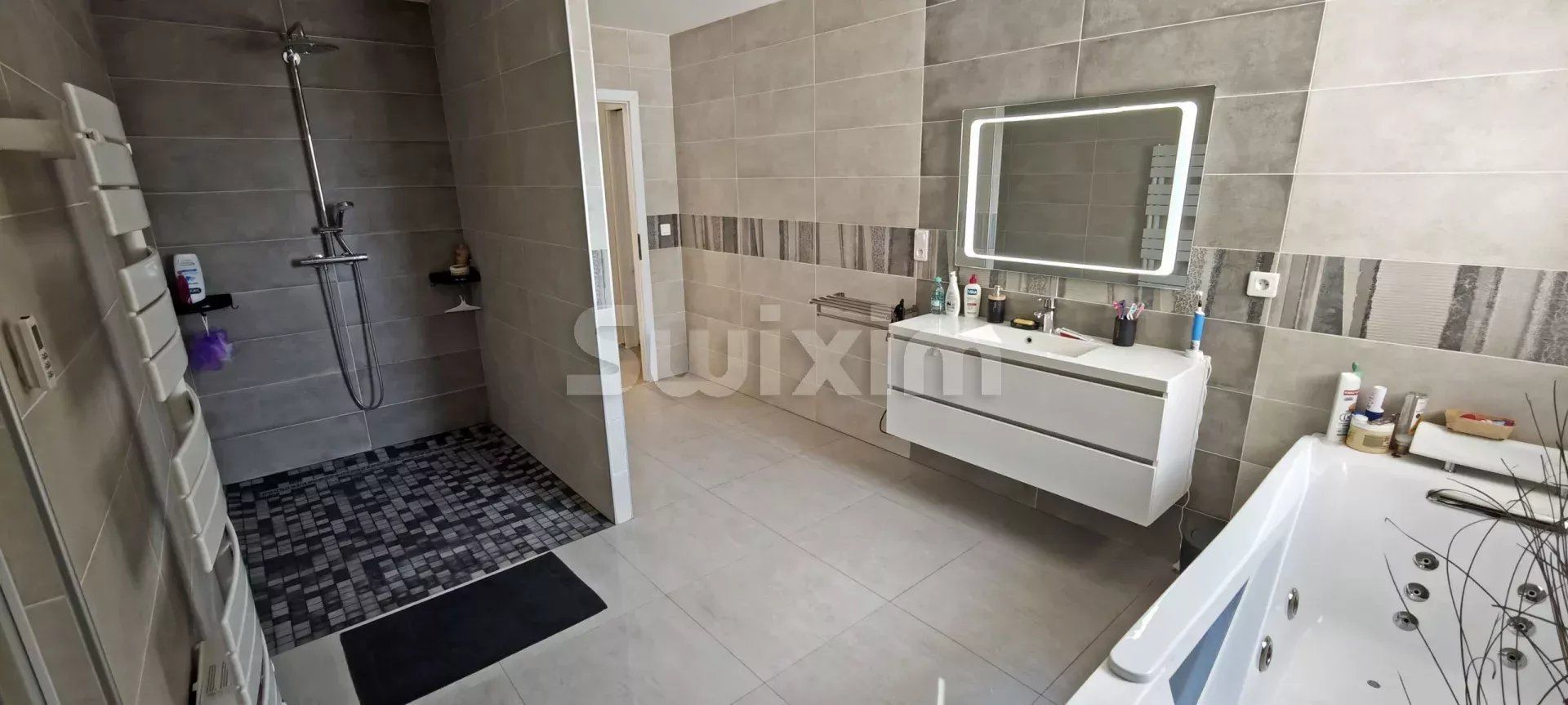 casa 6 Camere in vendita su Dole (39100)