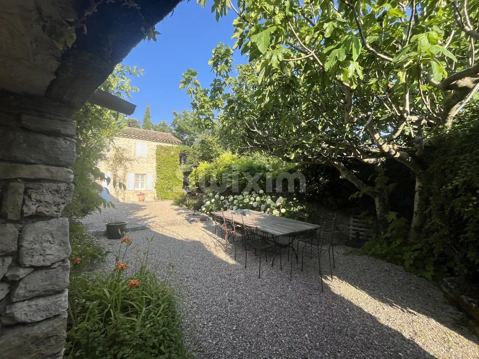 mas 12 Zimmer zum verkauf auf Grignan (26230)