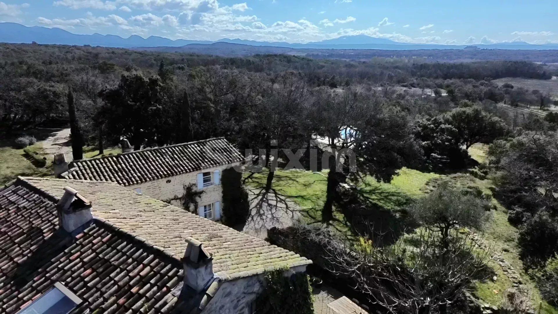 mas 12 Zimmer zum verkauf auf Grignan (26230)