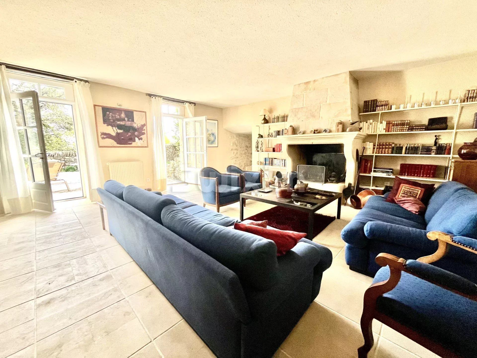 mas 12 Zimmer zum verkauf auf Grignan (26230)