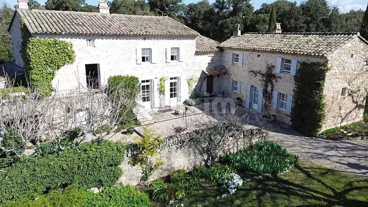 mas 12 Zimmer zum verkauf auf Grignan (26230)