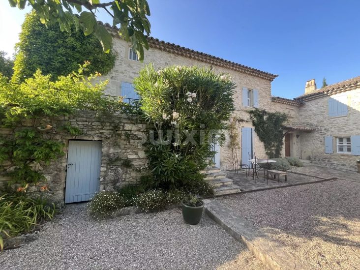 Vente Mas Grignan 12 Pièces 300 m²