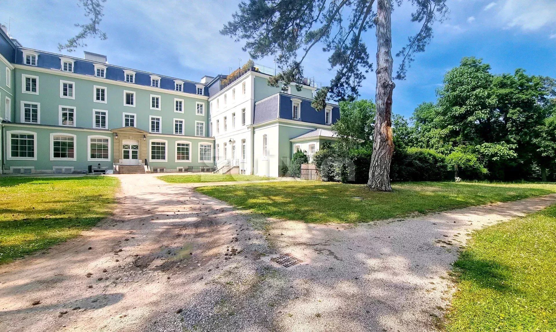 appartamento 4 Camere in vendita su Étrembières (74100)