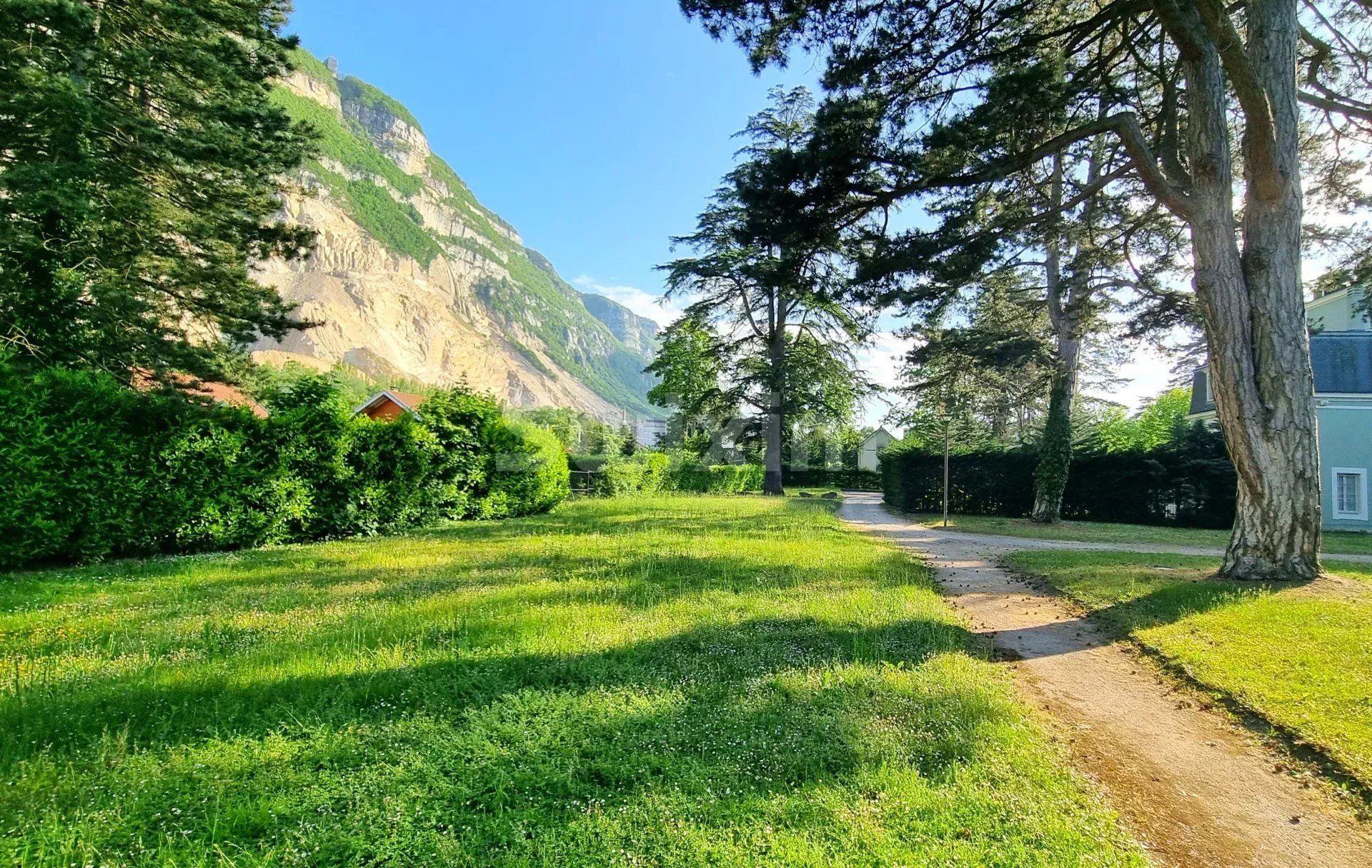 appartamento 4 Camere in vendita su Étrembières (74100)