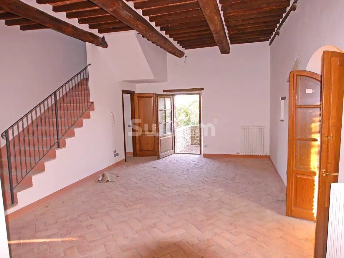 casa 30 Camere in vendita su Castelnuovo Berardenga (53019)
