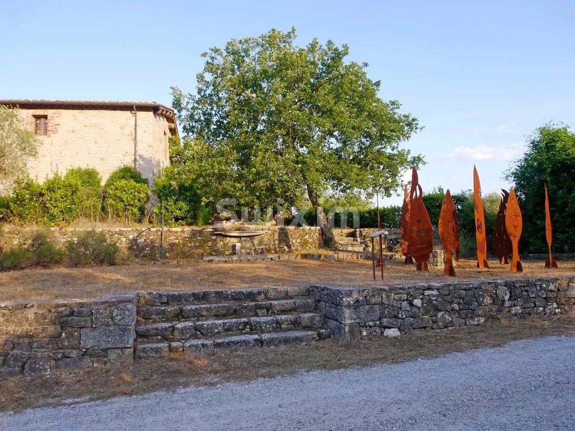 casa 30 Camere in vendita su Castelnuovo Berardenga (53019)