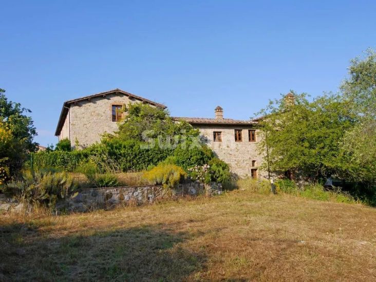 Vendita Casa Castelnuovo Berardenga 30 Camere 900 m²
