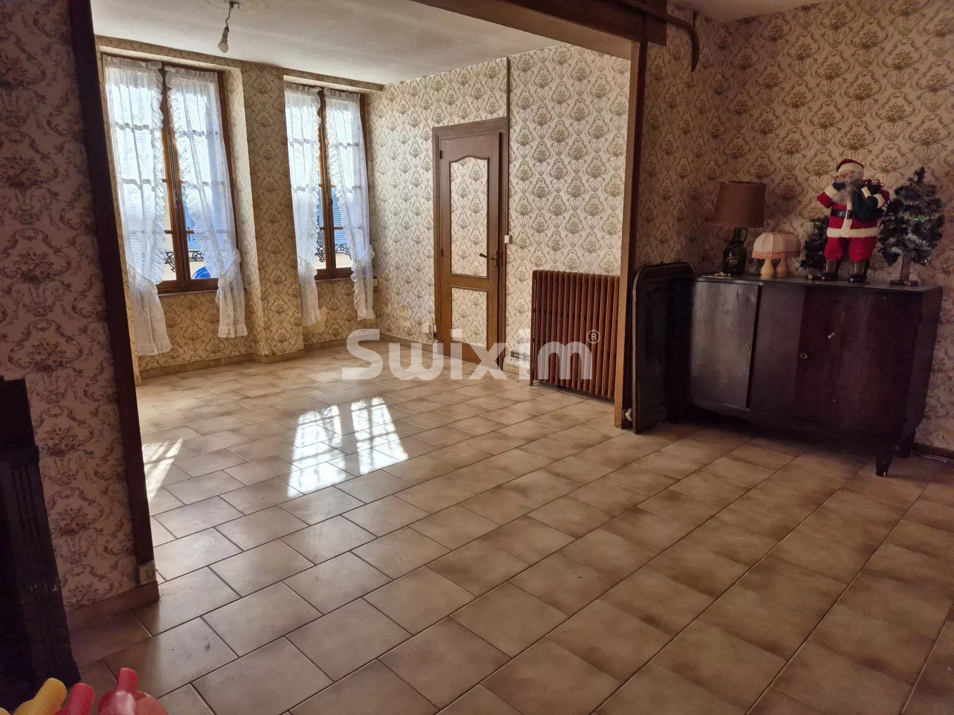 edifício 11 Quartos para venda sobre Lormes (58140)