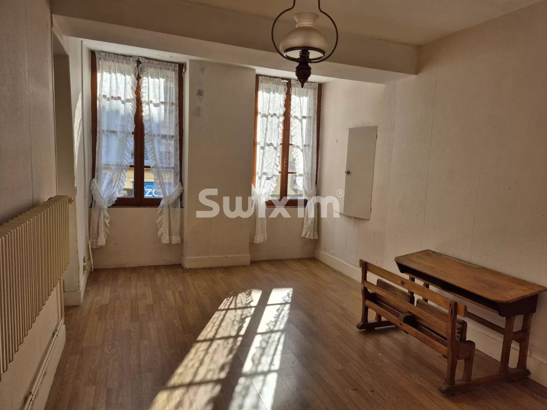 edifício 11 Quartos para venda sobre Lormes (58140)