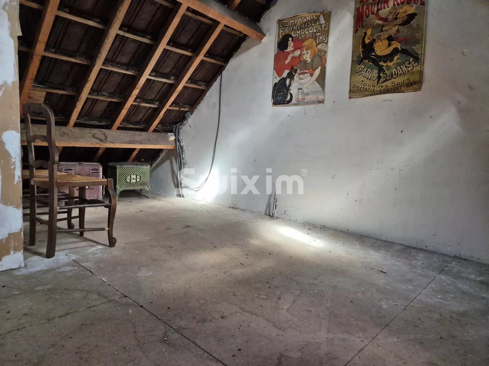 edifício 11 Quartos para venda sobre Lormes (58140)