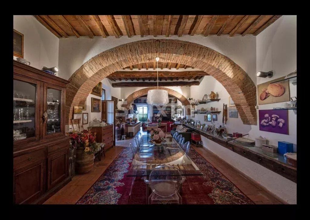 casa 6 Camere in vendita su Castelnuovo Berardenga (53019)