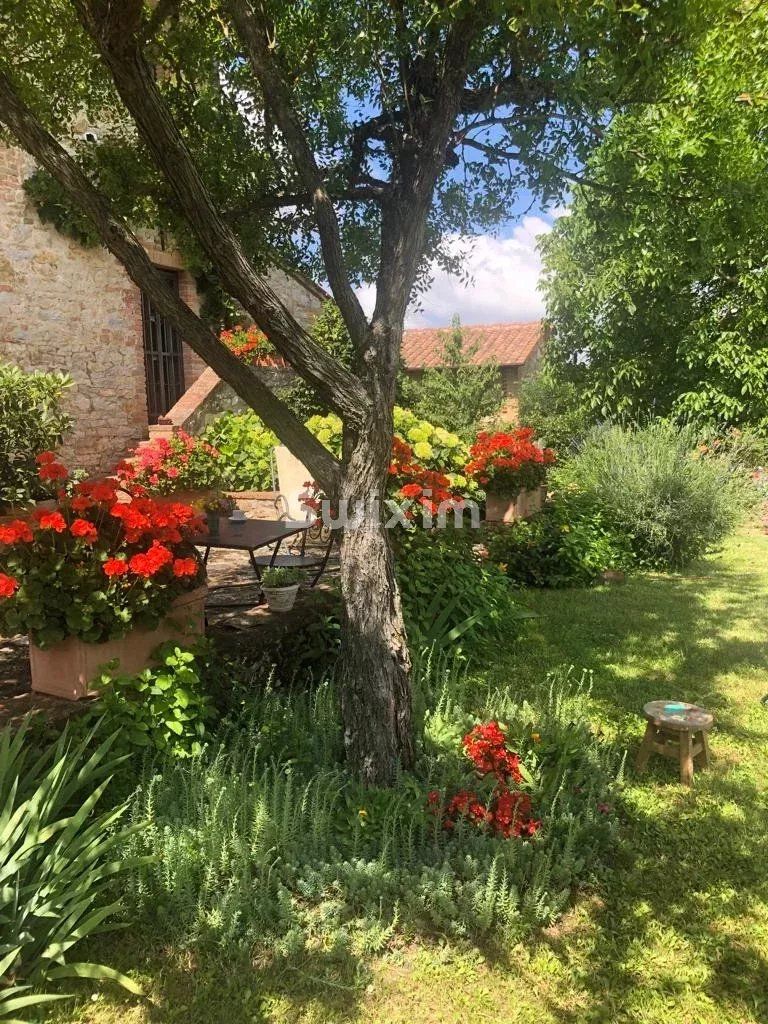 maison 6 Pièces en vente sur Castelnuovo Berardenga (53019)