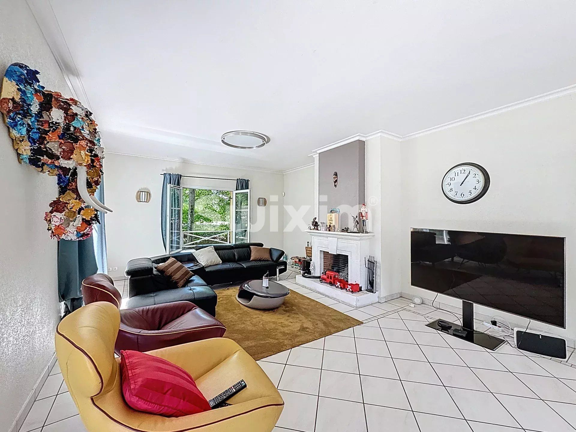 casa 8 Camere in vendita su Gex (01170)