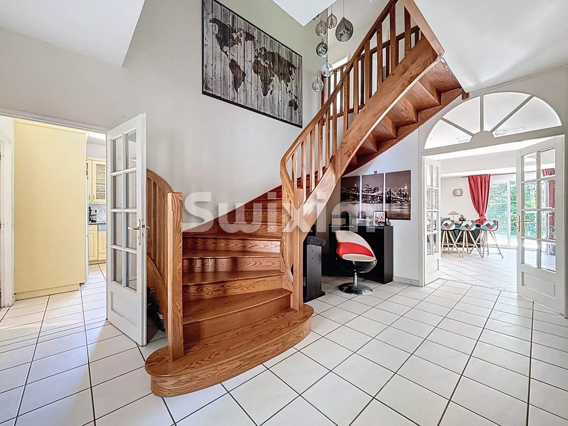 casa 8 Camere in vendita su Gex (01170)