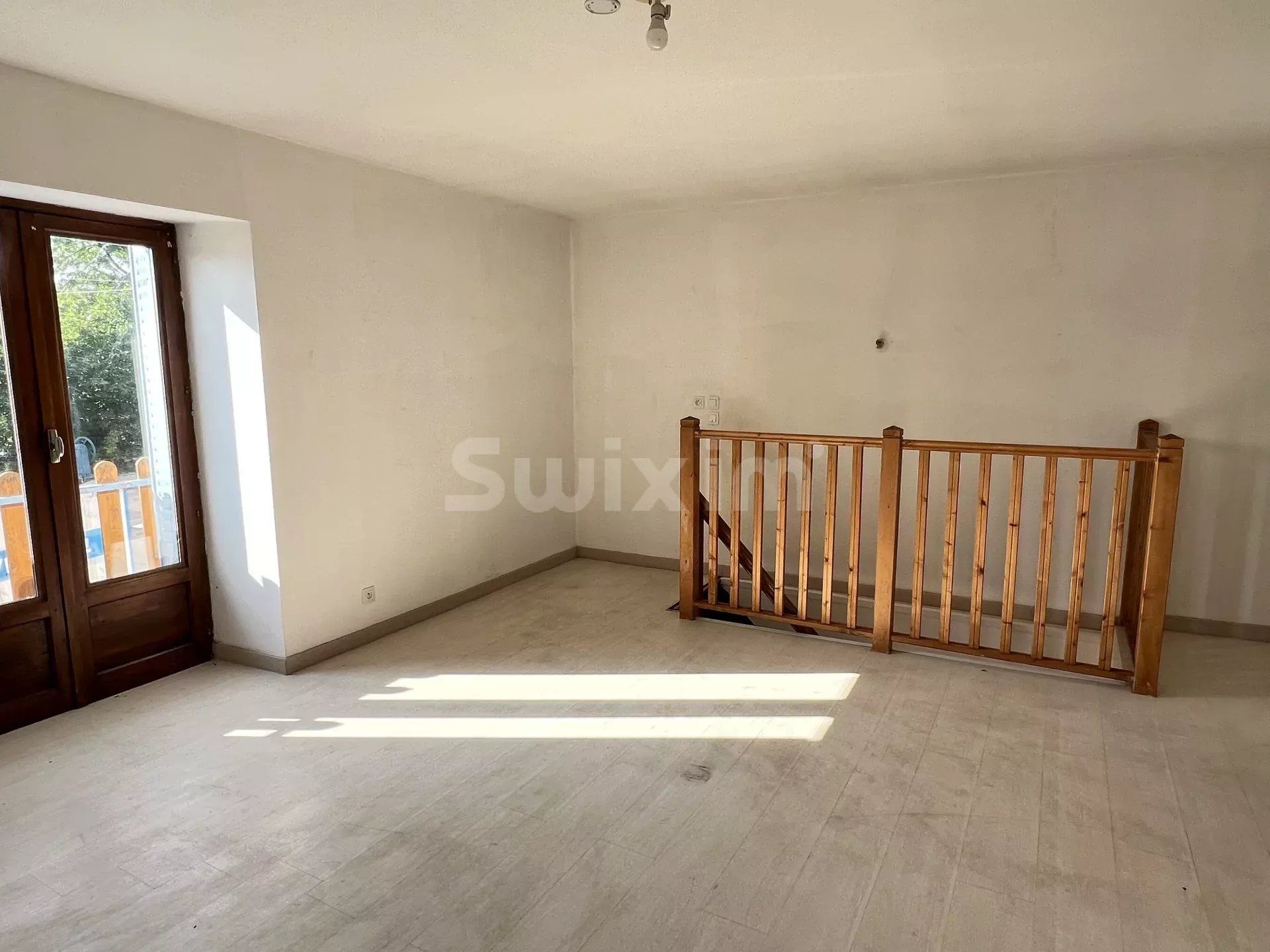 casa 4 Quartos para venda sobre Lons-le-Saunier (39000)