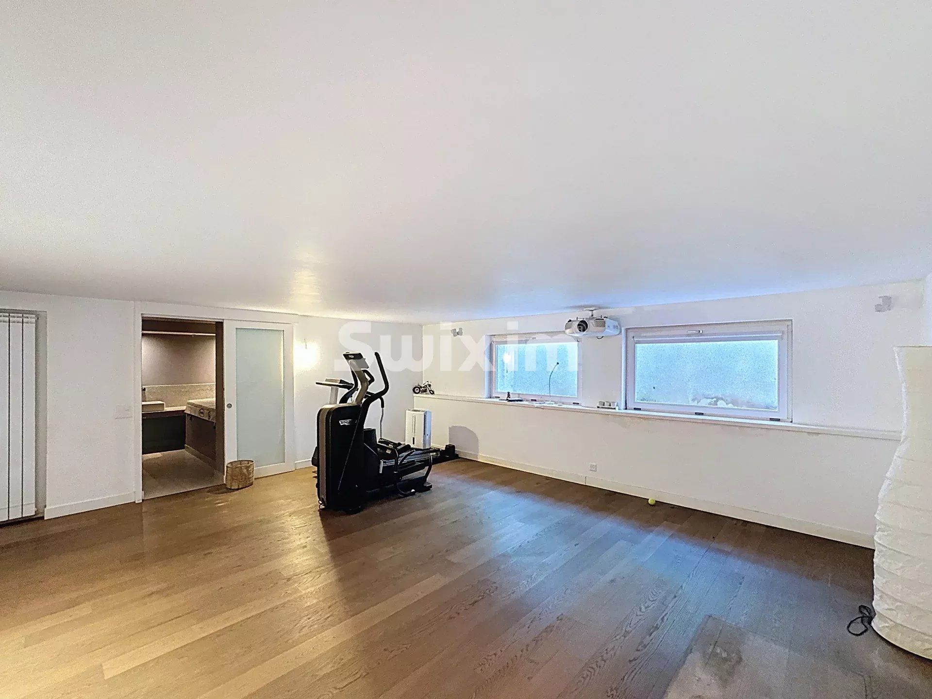 villa 6 Pièces en vente sur Troinex (1256)