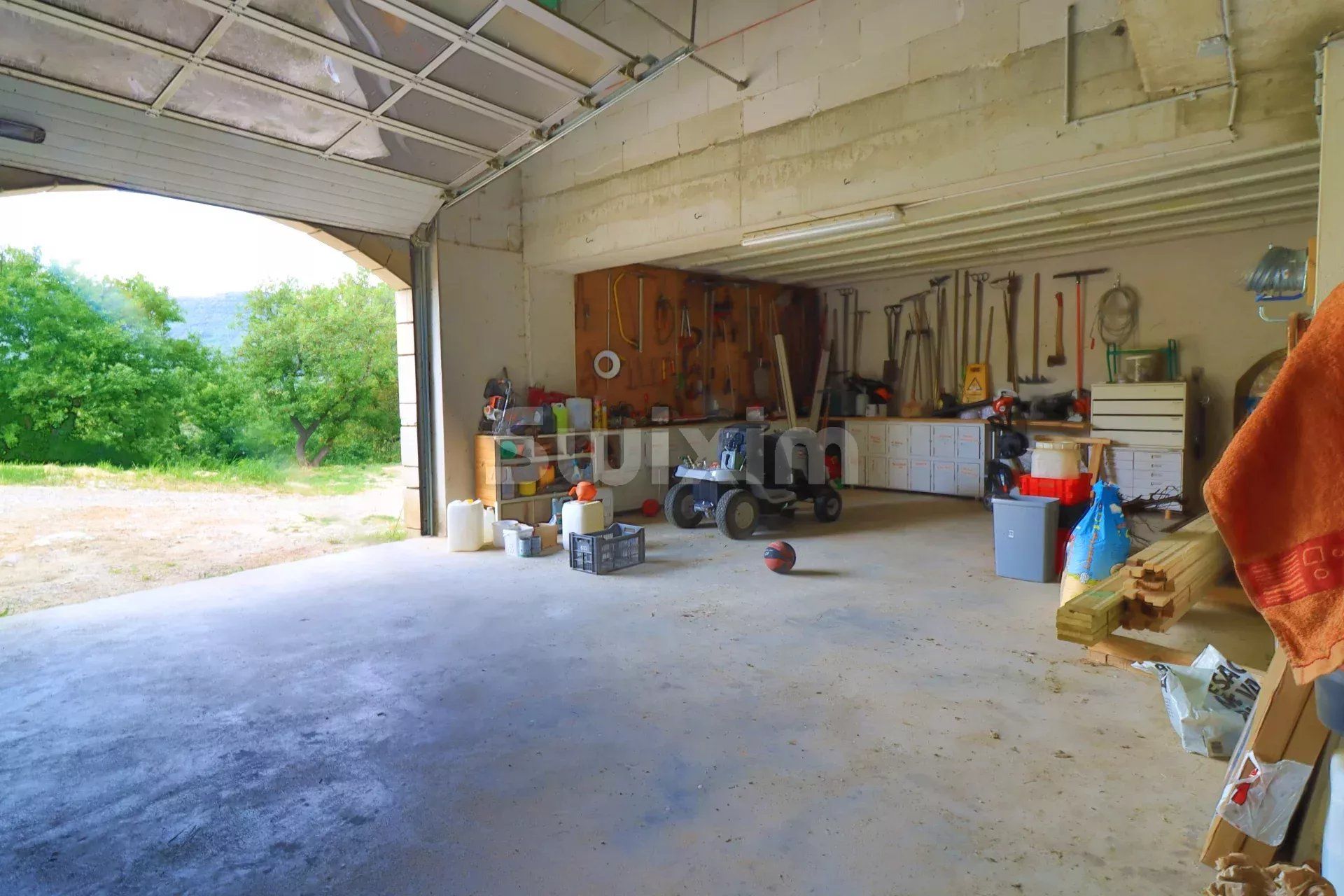 propriété 32 Pièces en vente sur Vagnas (07150)