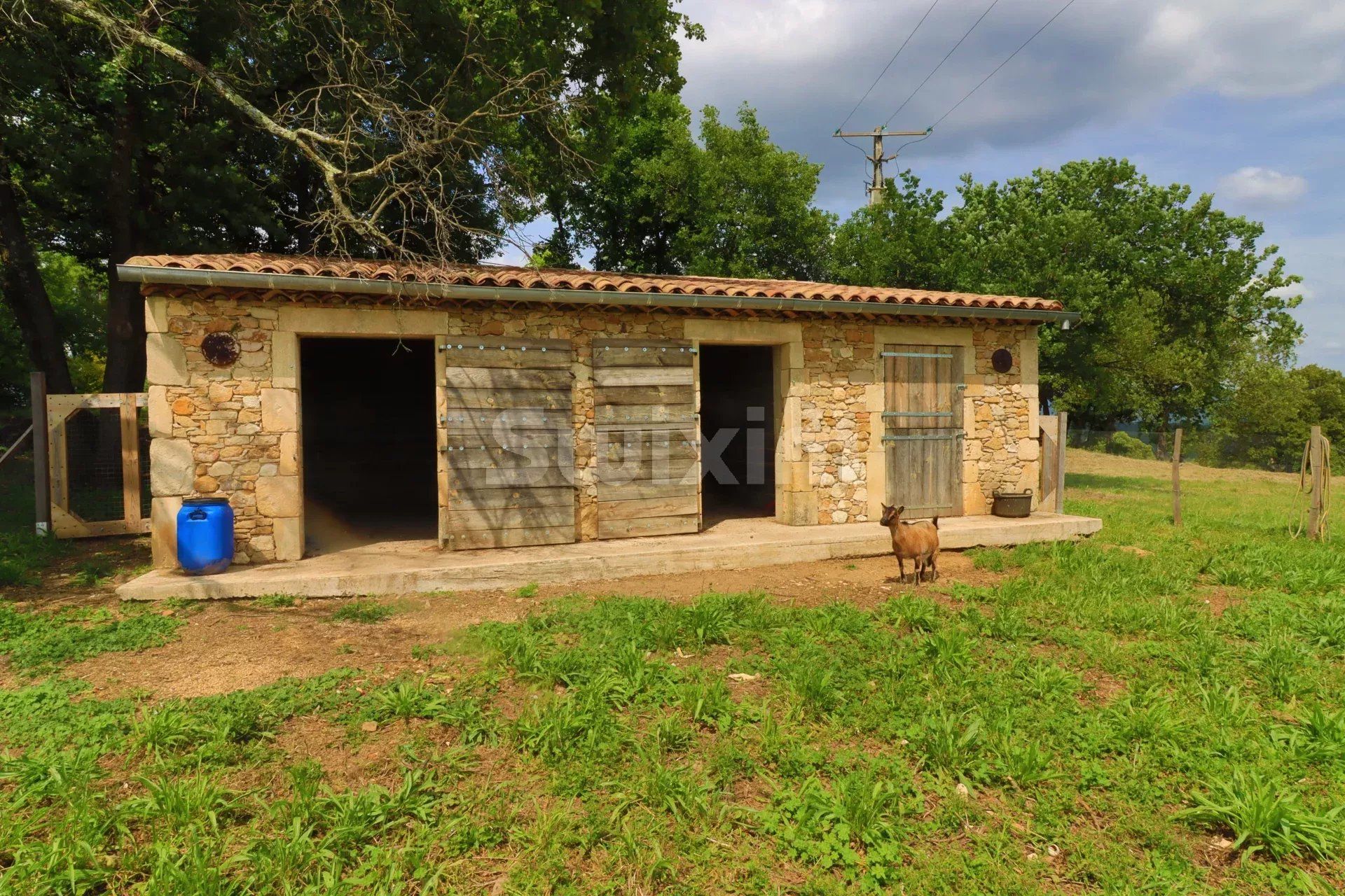 propriété 32 Pièces en vente sur Vagnas (07150)