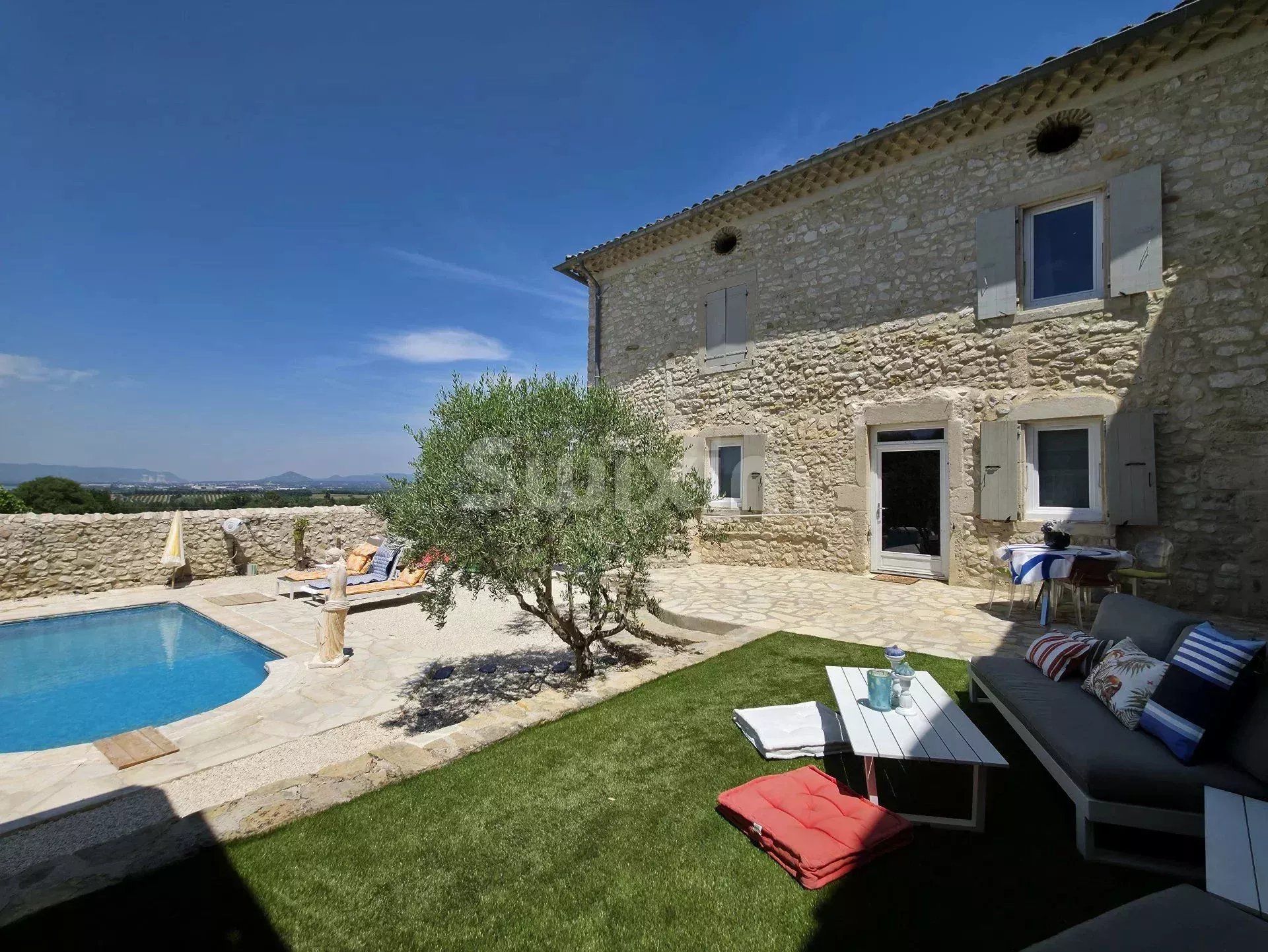 casa 14 Camere in vendita su Montélimar (26200)