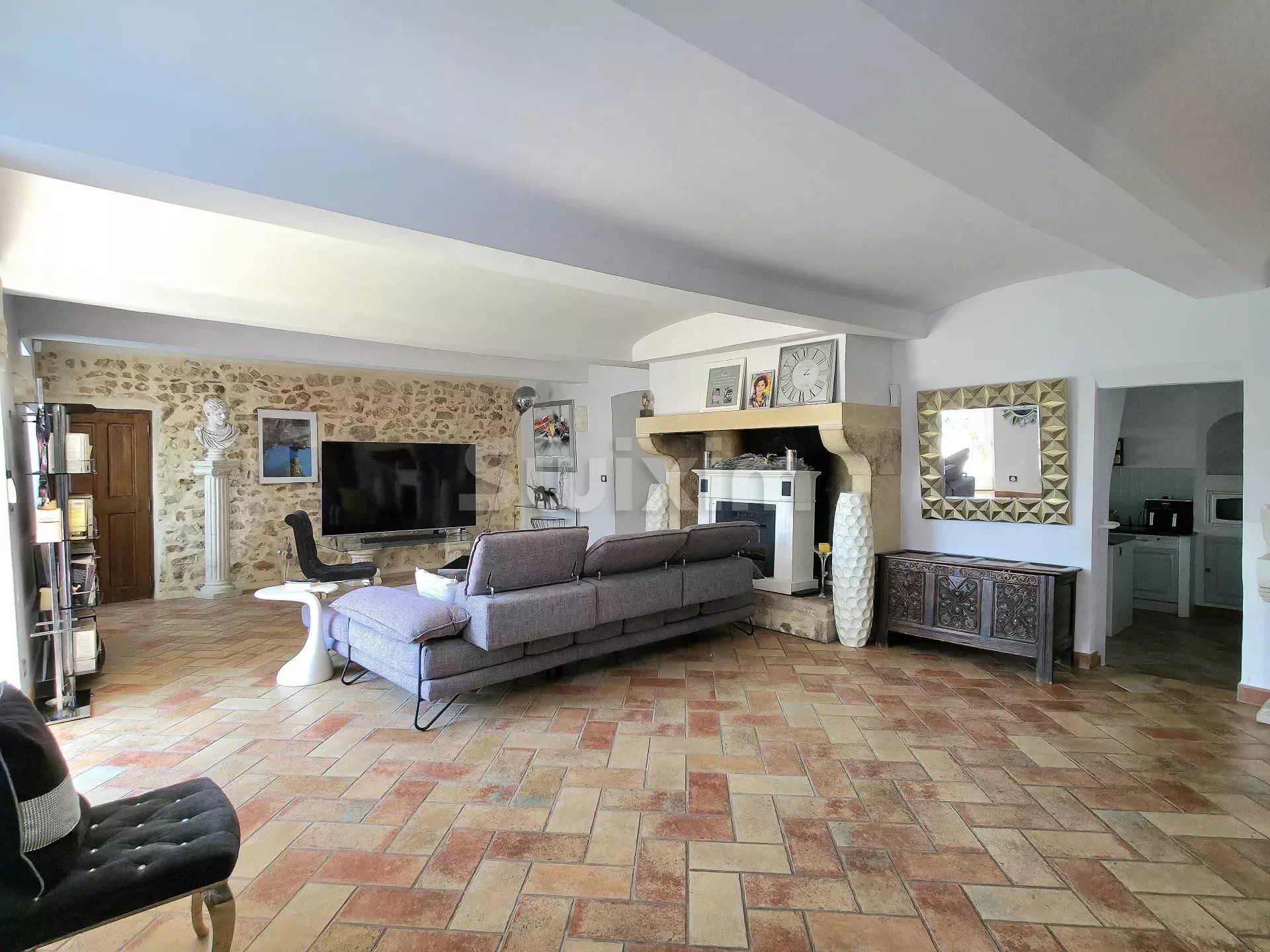 maison 14 Pièces en vente sur Montélimar (26200)