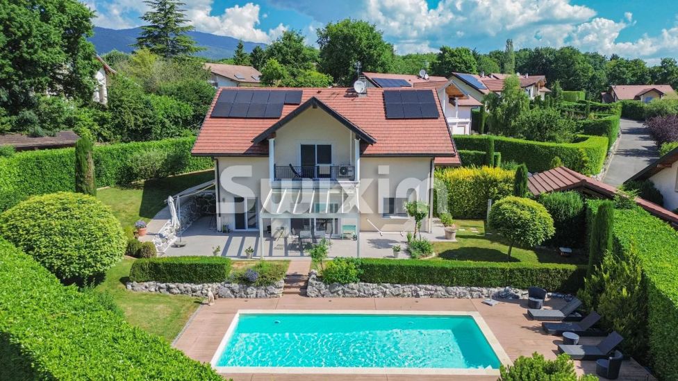Vente Maison Divonne-les-Bains 7 Pièces 281 m²