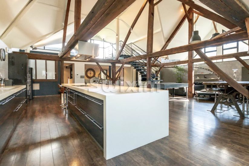 Sale House Pringy 6 Rooms 285 m²