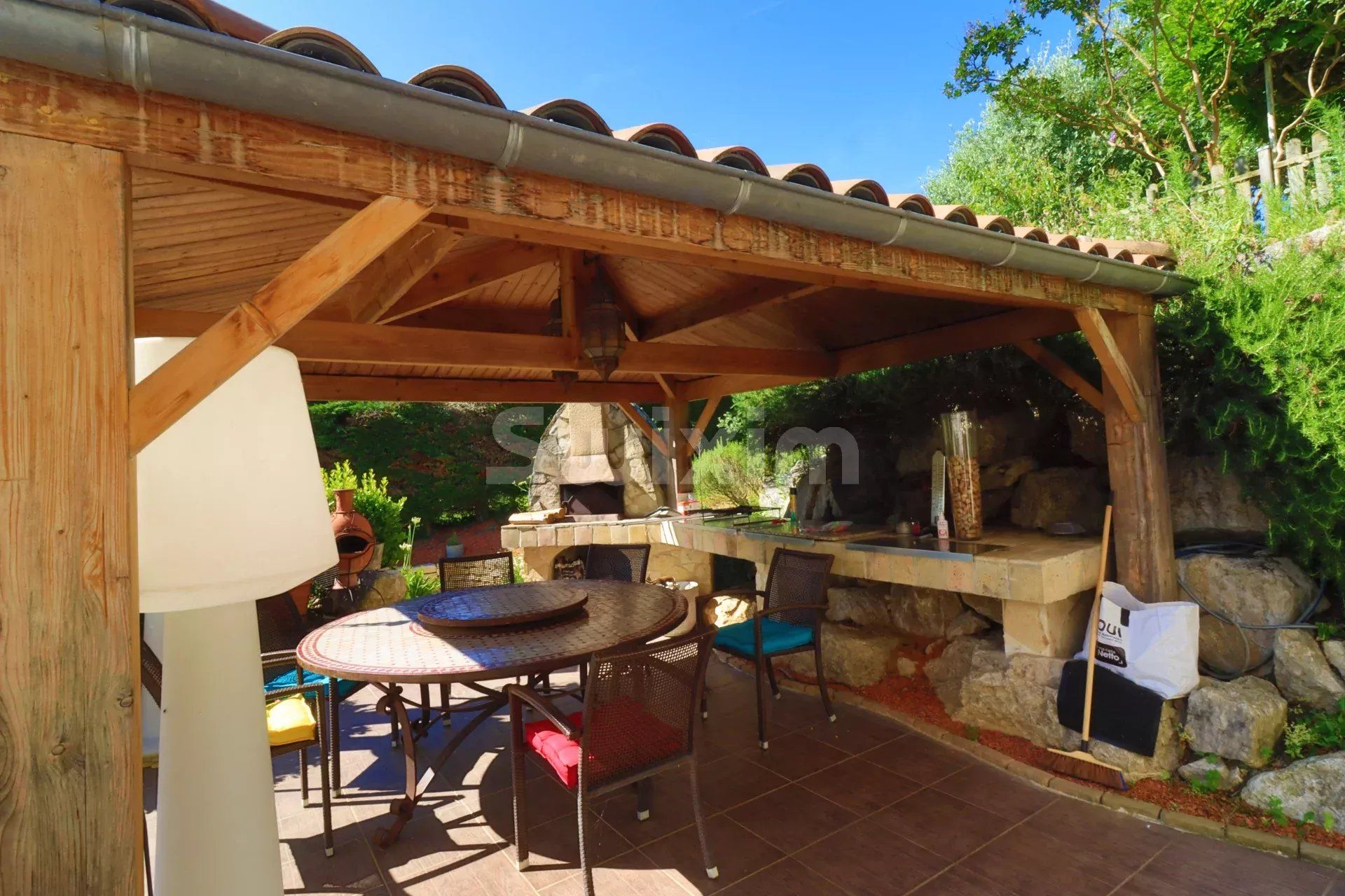 casa 15 Quartos para venda sobre Chatuzange-le-Goubet (26300)