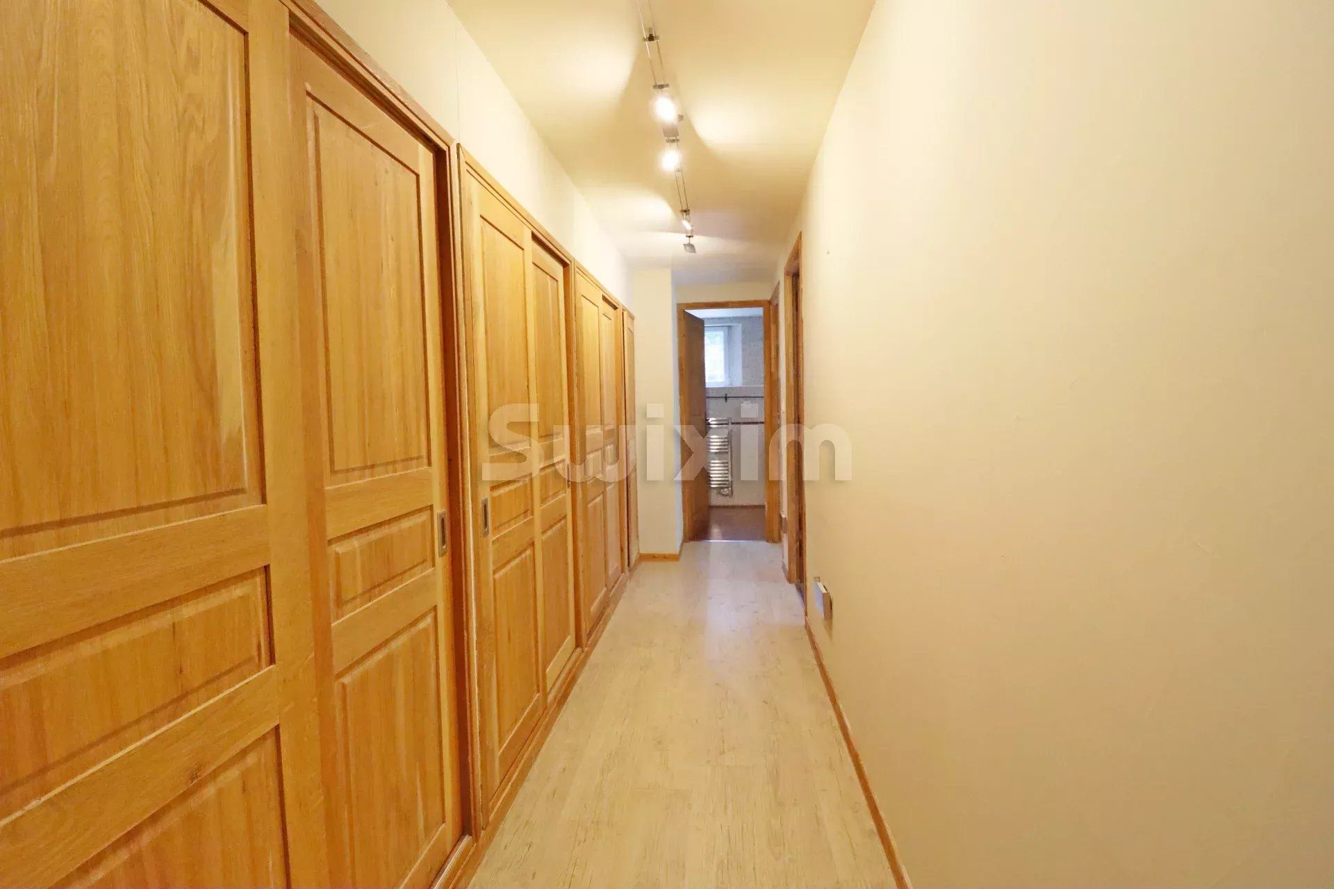 casa 15 Quartos para venda sobre Chatuzange-le-Goubet (26300)