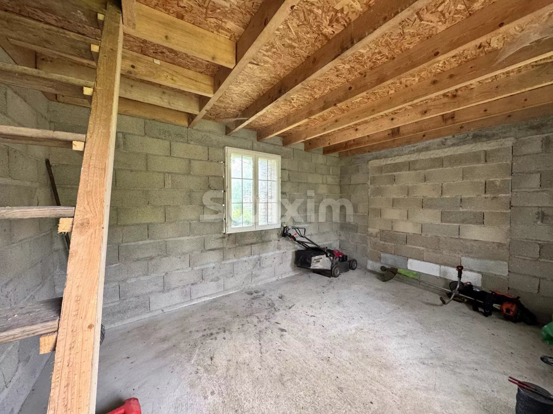 casa 6 Camere in vendita su Montillot (89660)