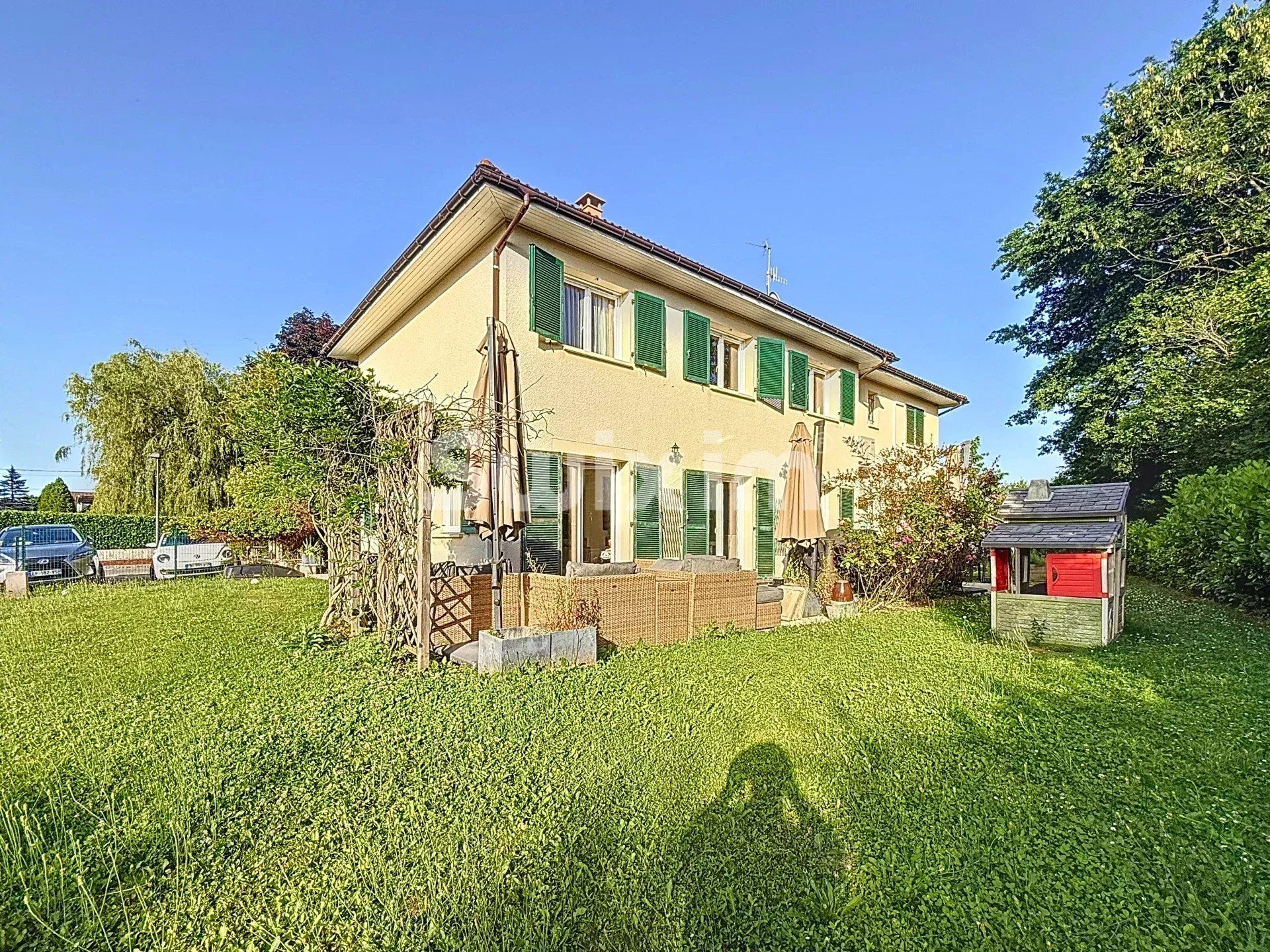 casa 7 Camere in vendita su Prévessin-Moëns (01280)