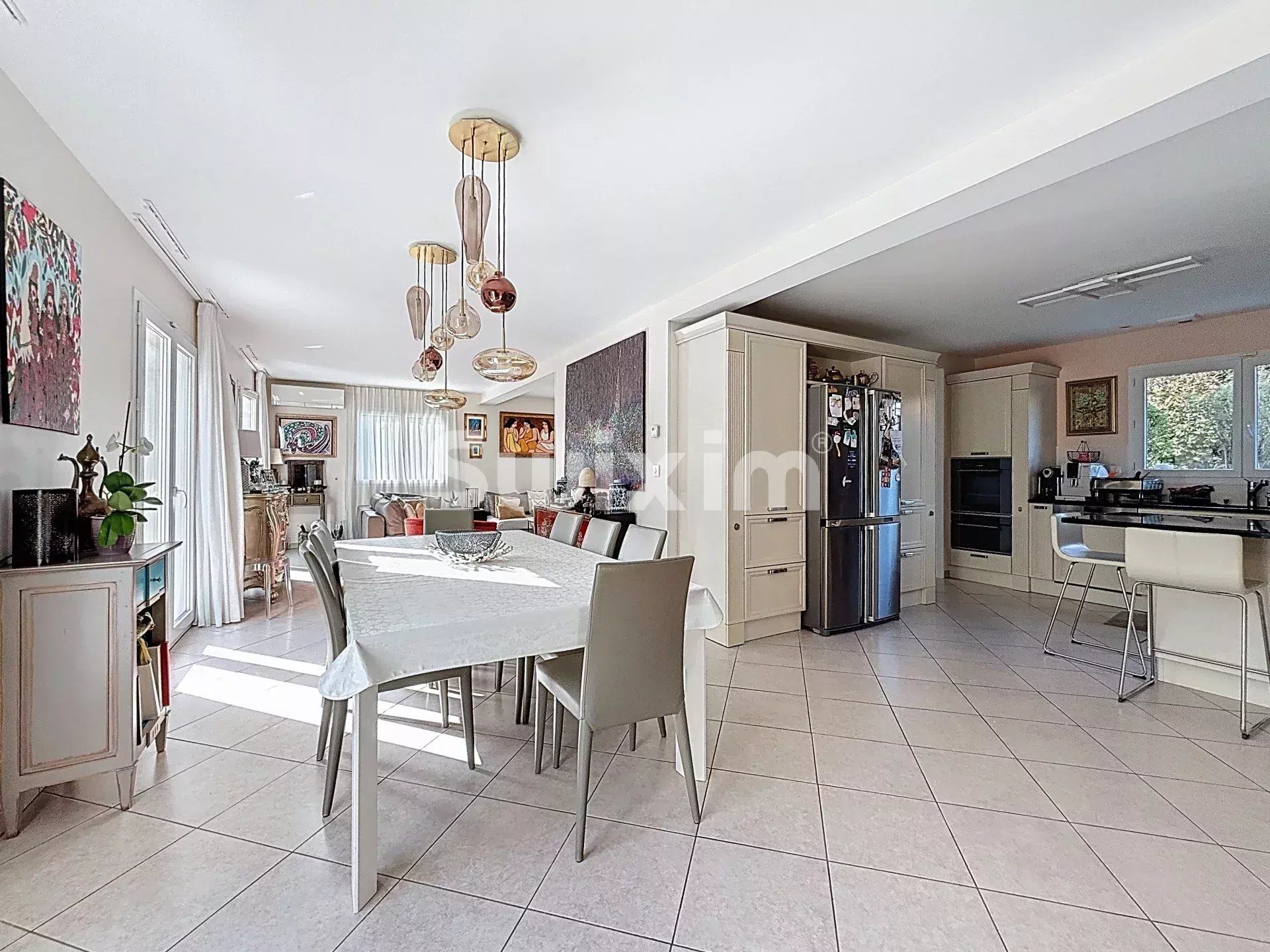 casa 7 Camere in vendita su Prévessin-Moëns (01280)