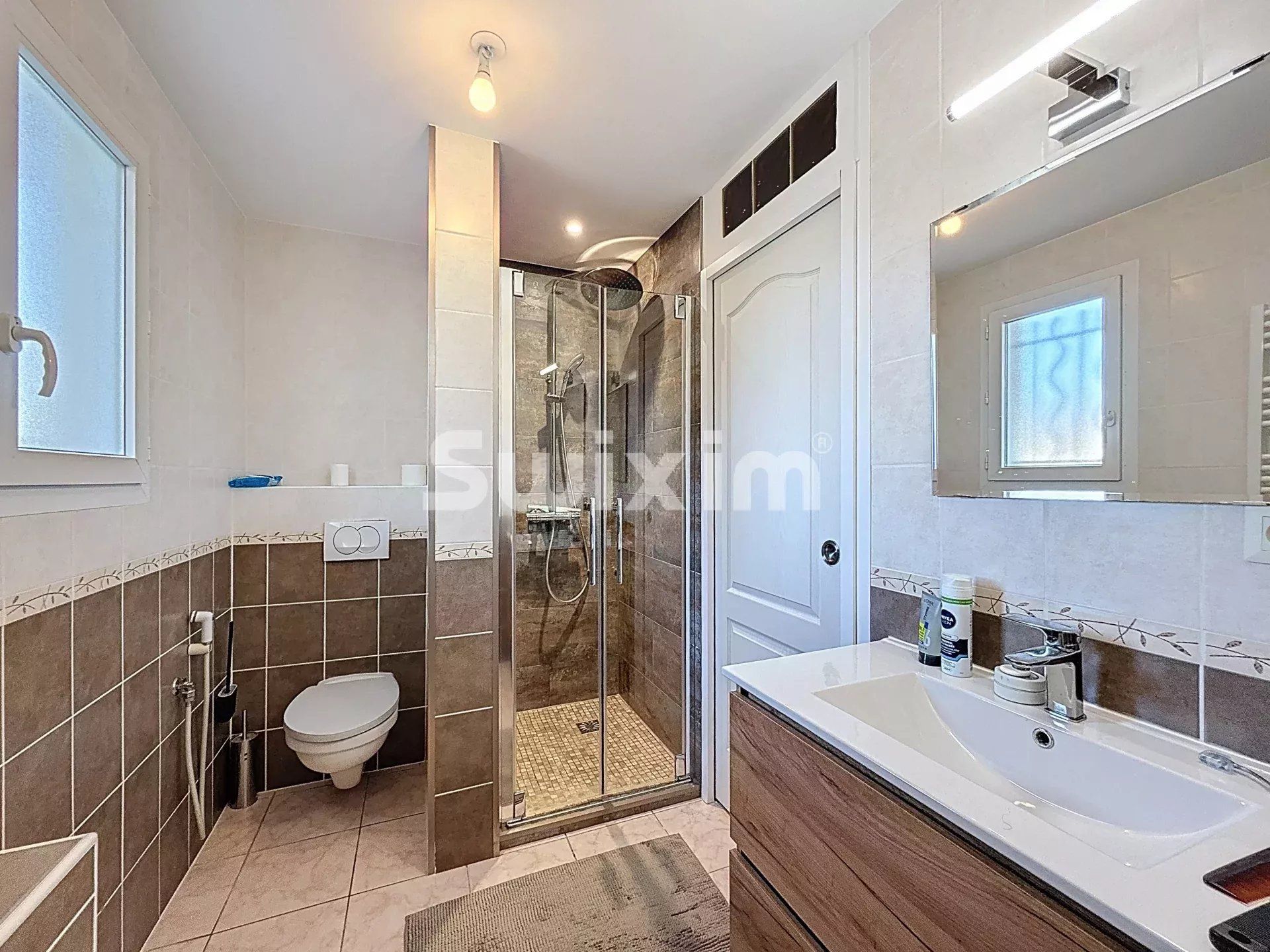 casa 7 Camere in vendita su Prévessin-Moëns (01280)