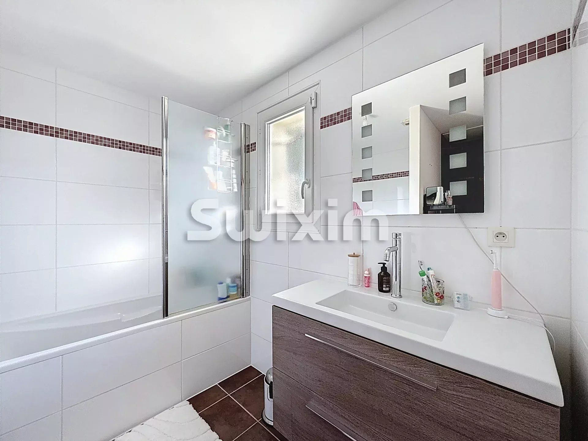 casa 7 Quartos para venda sobre Prévessin-Moëns (01280)