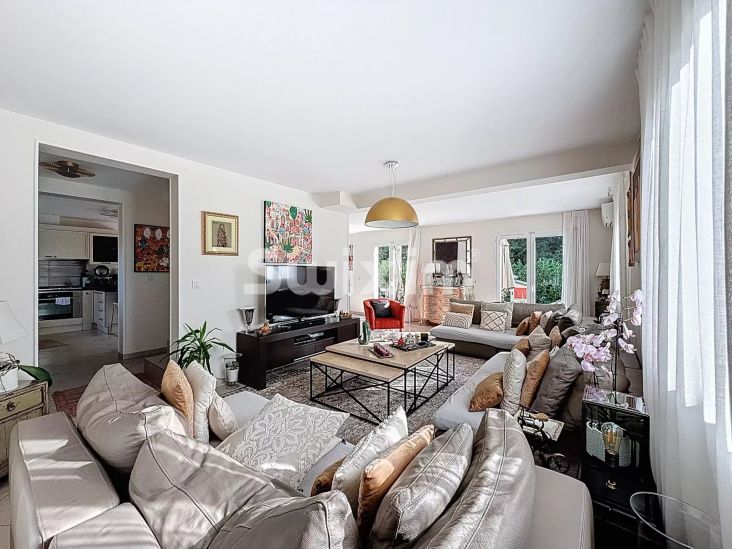 Vendita Casa Prévessin-Moëns 7&nbsp;Camere 204&nbsp;m²