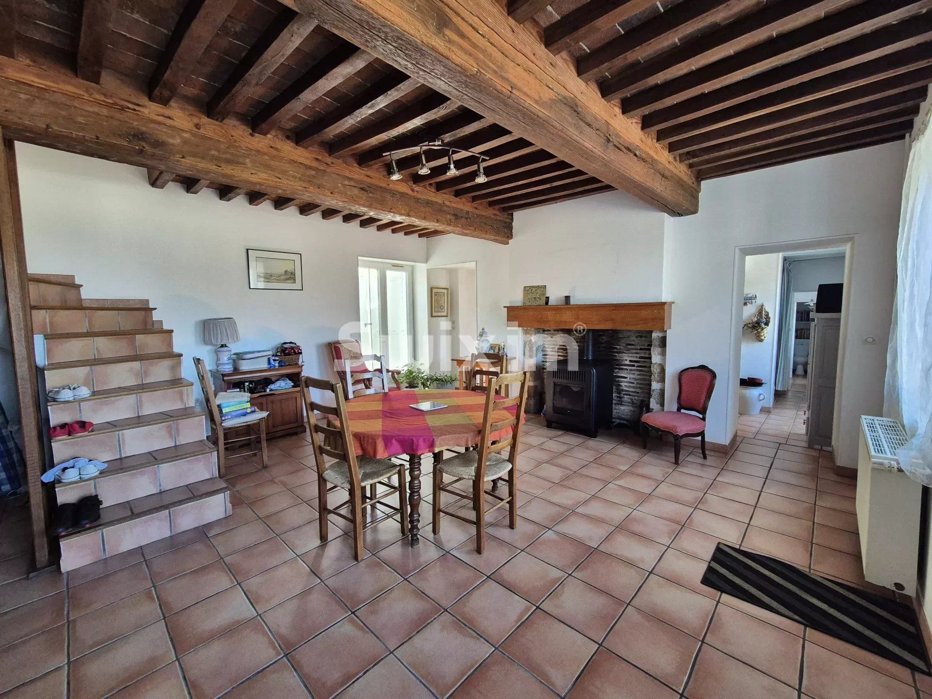 house 5 Rooms for sale on Château-Chinon (Ville) (58120)