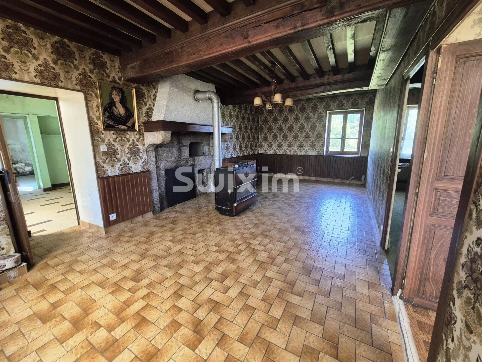 house 6 Rooms for sale on Planchez (58230)