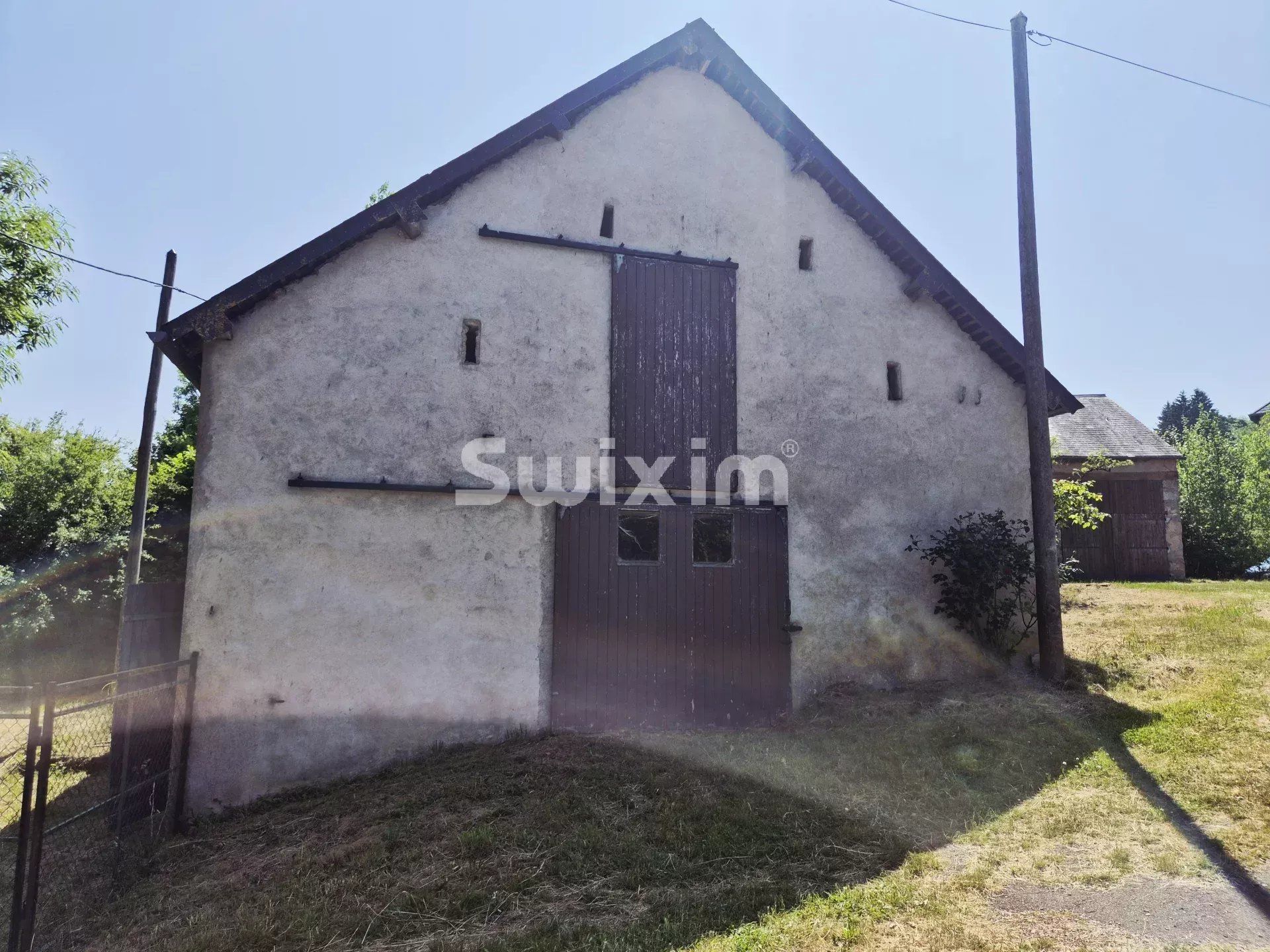 house 6 Rooms for sale on Planchez (58230)