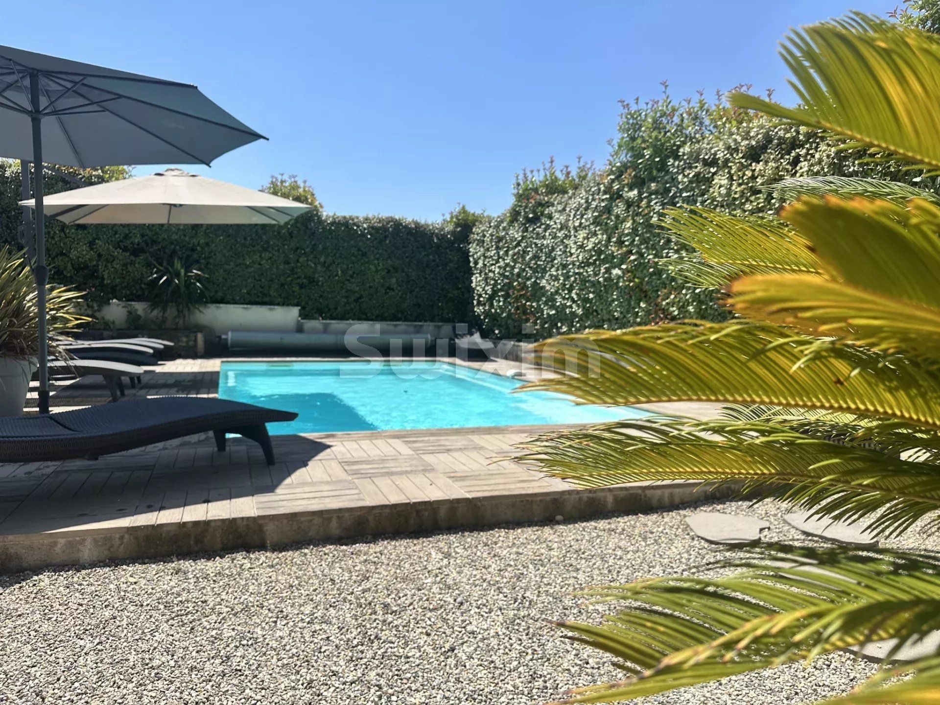 mas 40 Camere in vendita su Uzès (30700)