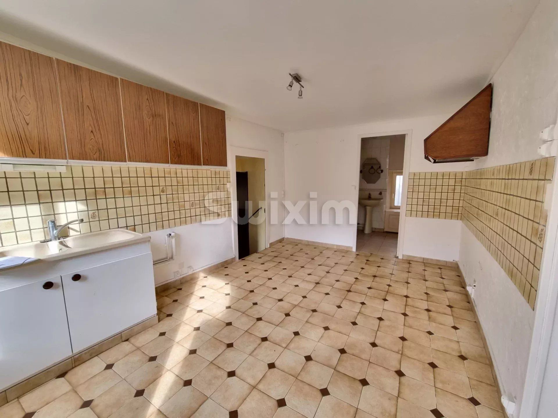 casa 4 Quartos para venda sobre Varzy (58210)