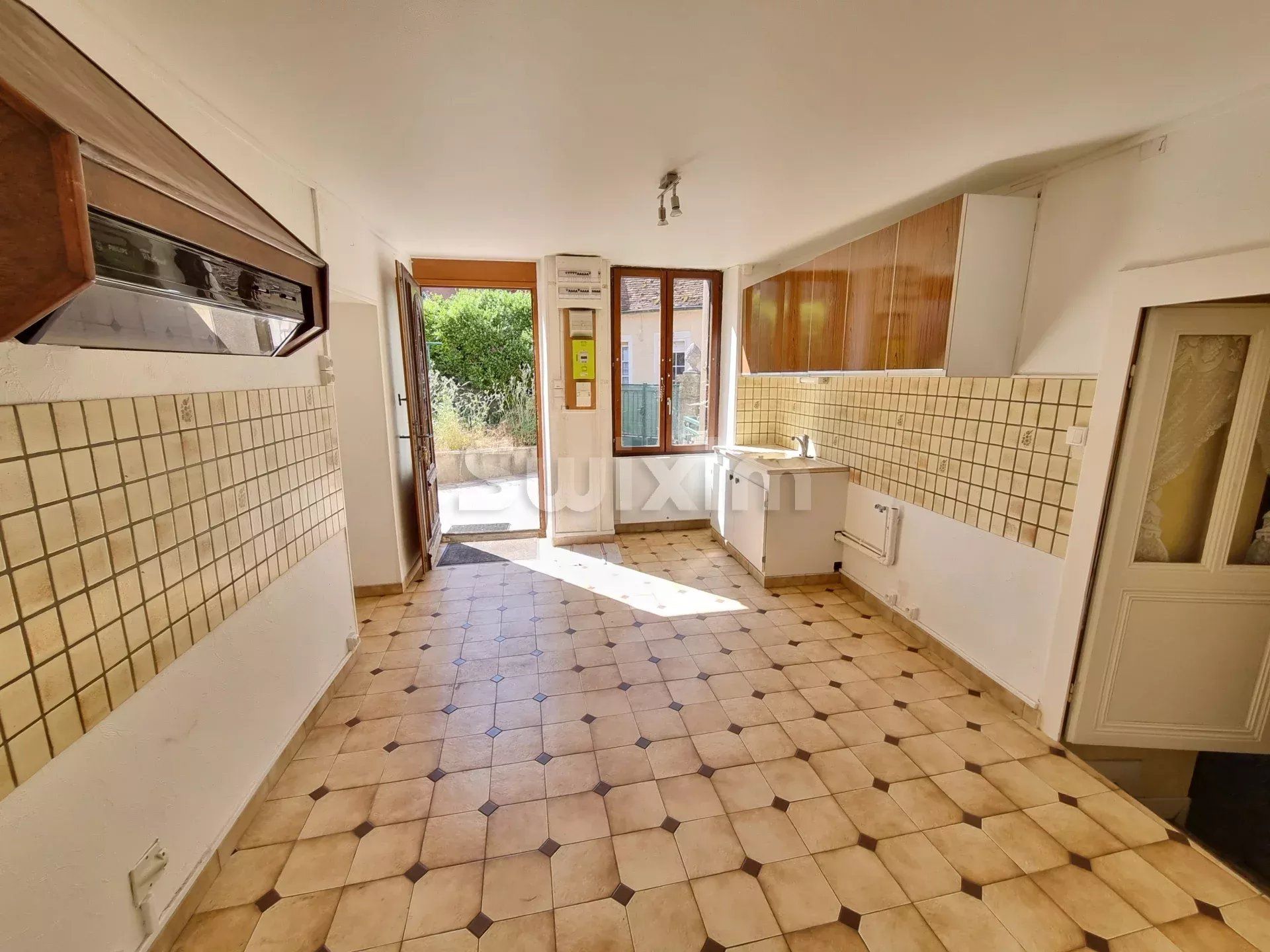 casa 4 Quartos para venda sobre Varzy (58210)