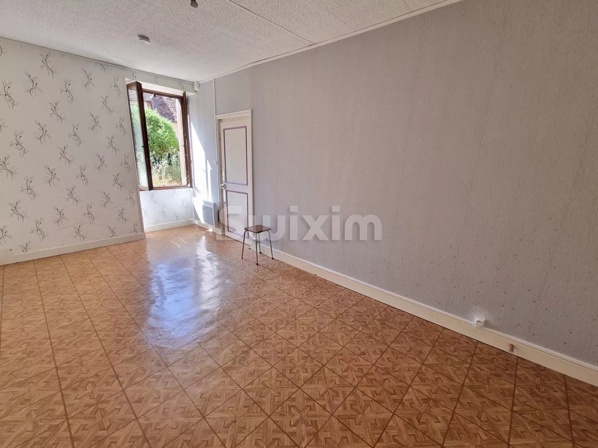 casa 4 Quartos para venda sobre Varzy (58210)