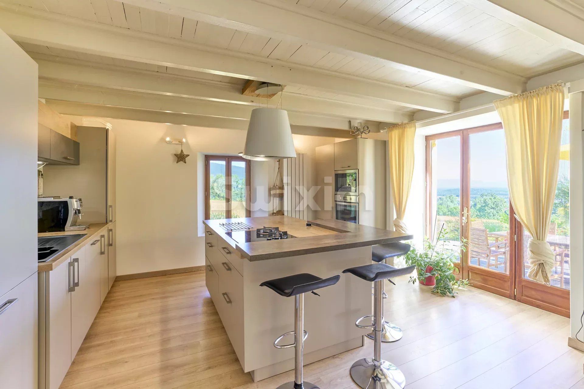 maison 9 Pièces en vente sur Pers-Jussy (74930)