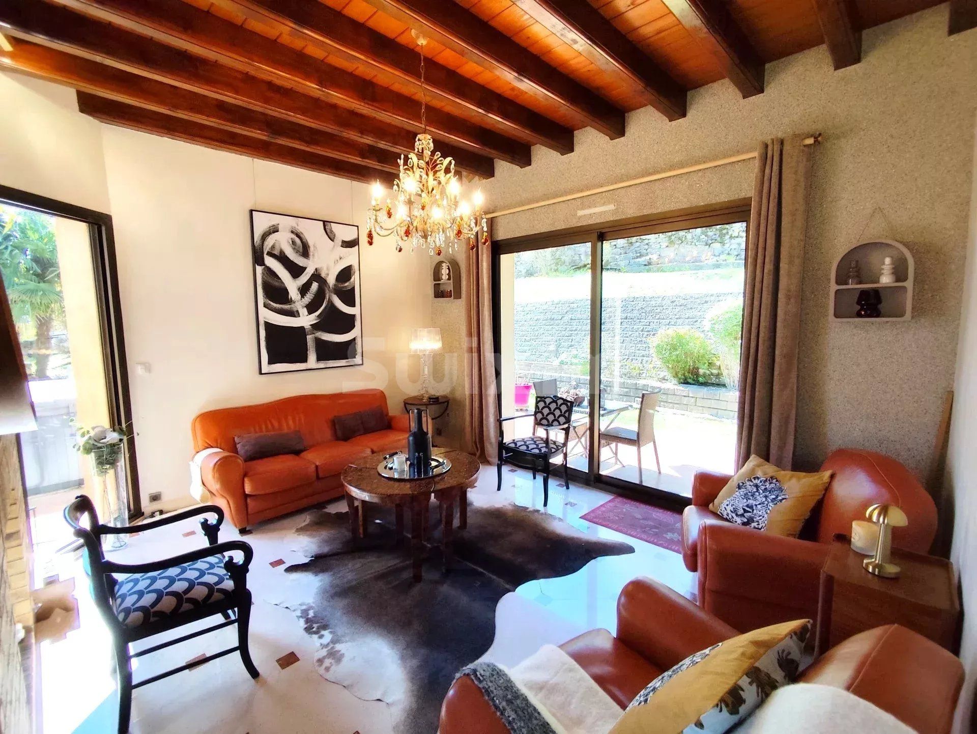 maison 9 Pièces en vente sur Montaigu (39570)