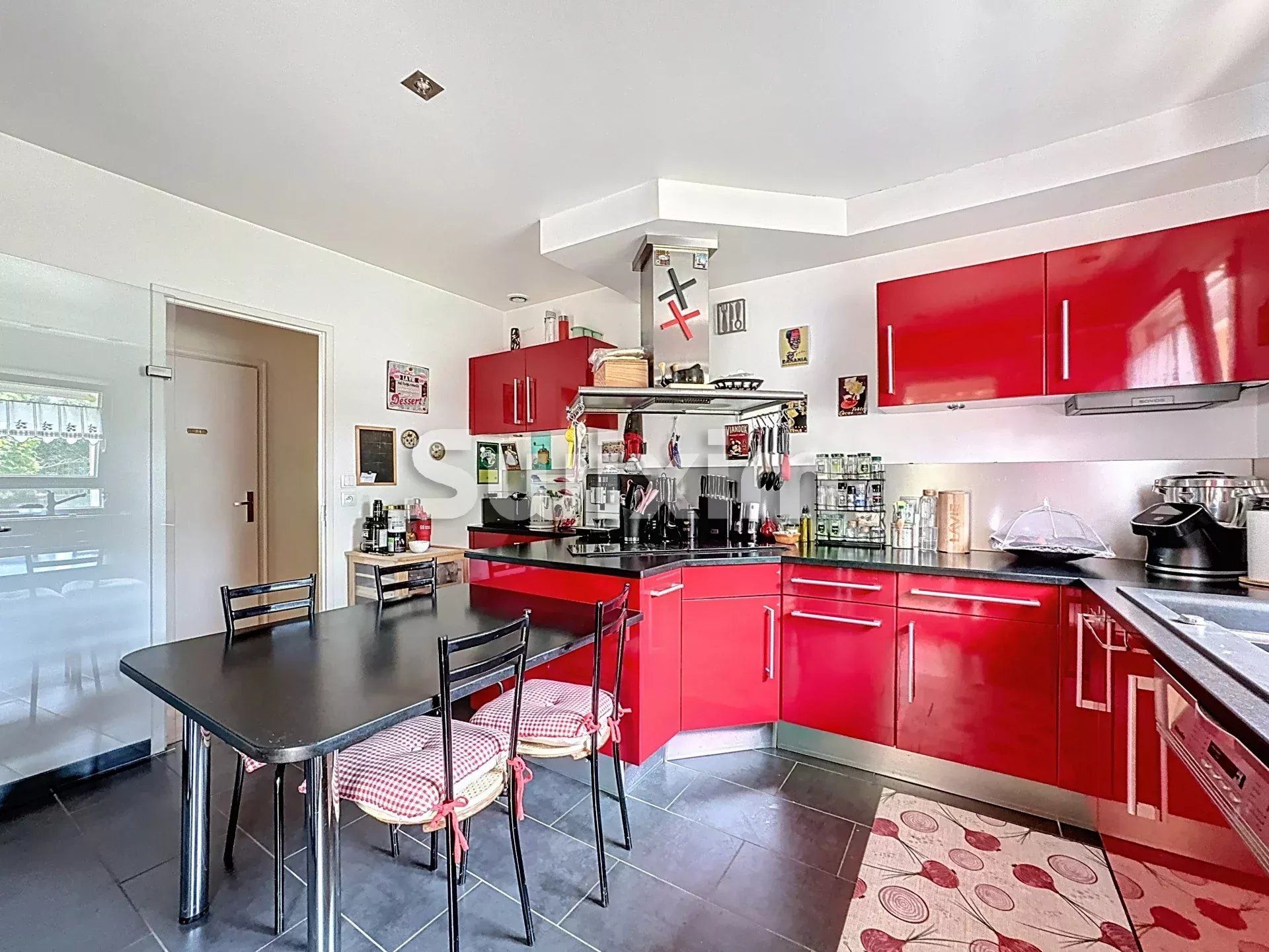 maison 6 Pièces en vente sur Cessy (01170)