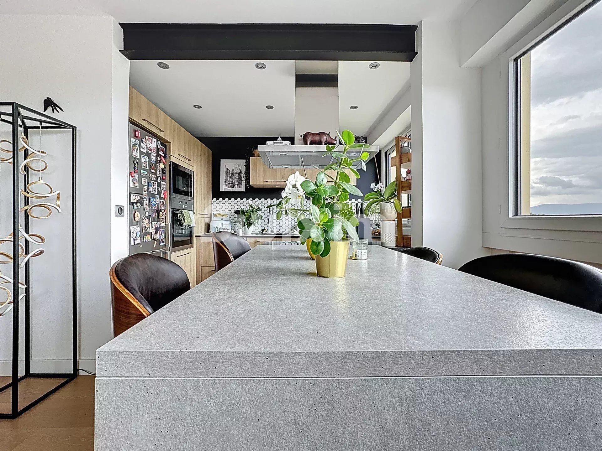 apartment 3 Rooms for sale on Ferney-Voltaire (01210)