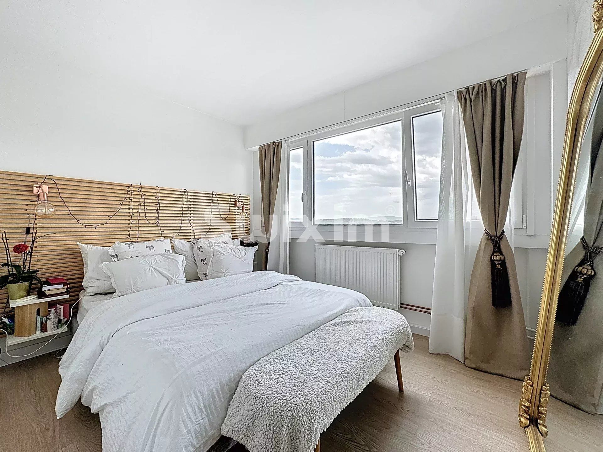 apartment 3 Rooms for sale on Ferney-Voltaire (01210)