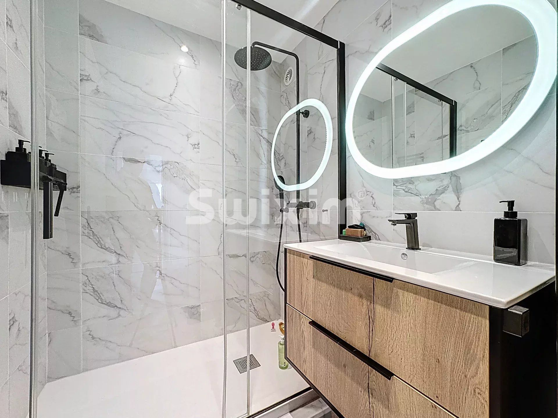 apartment 3 Rooms for sale on Ferney-Voltaire (01210)