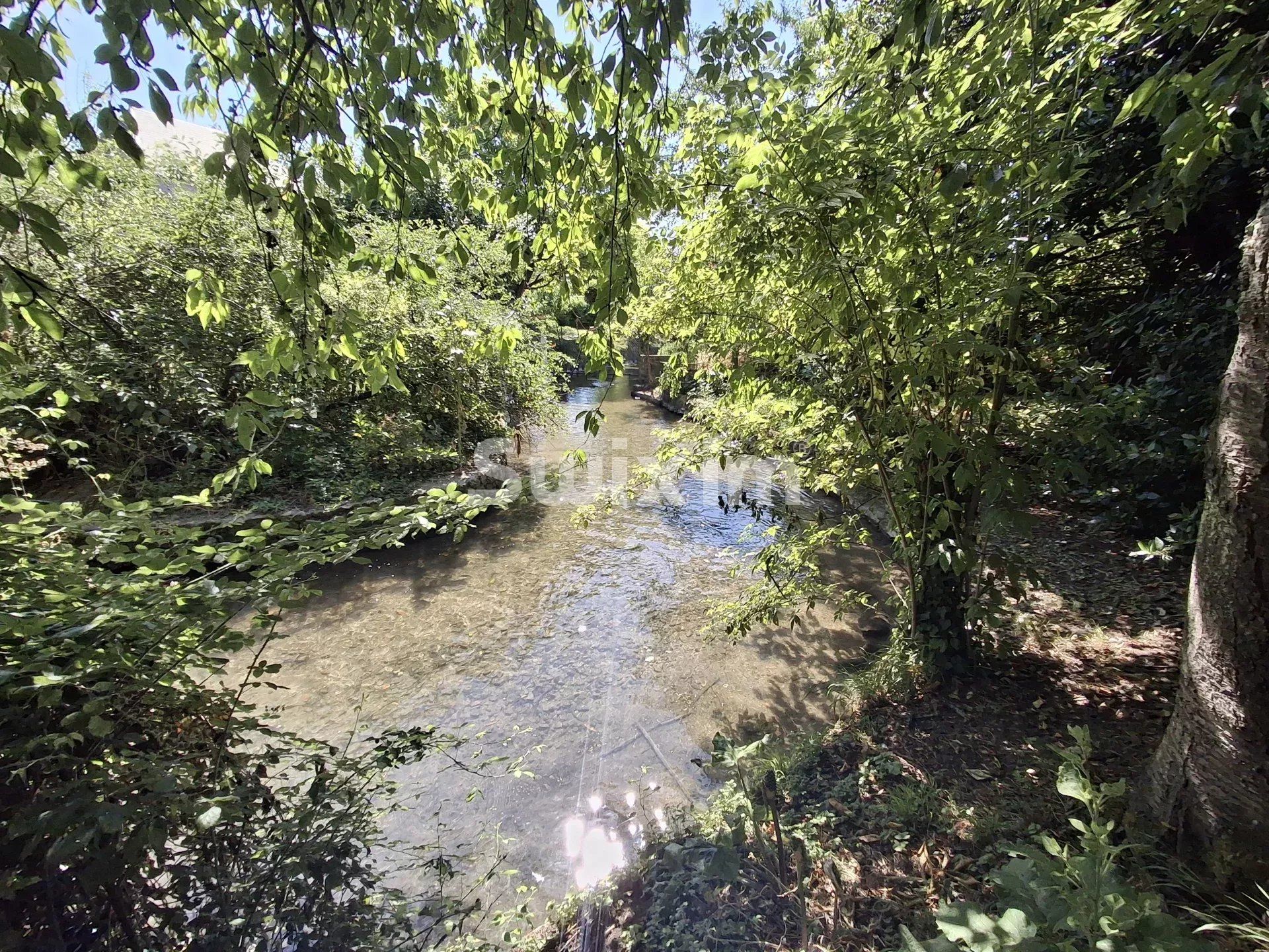 moinho 10 Quartos para venda sobre Blois (41000)